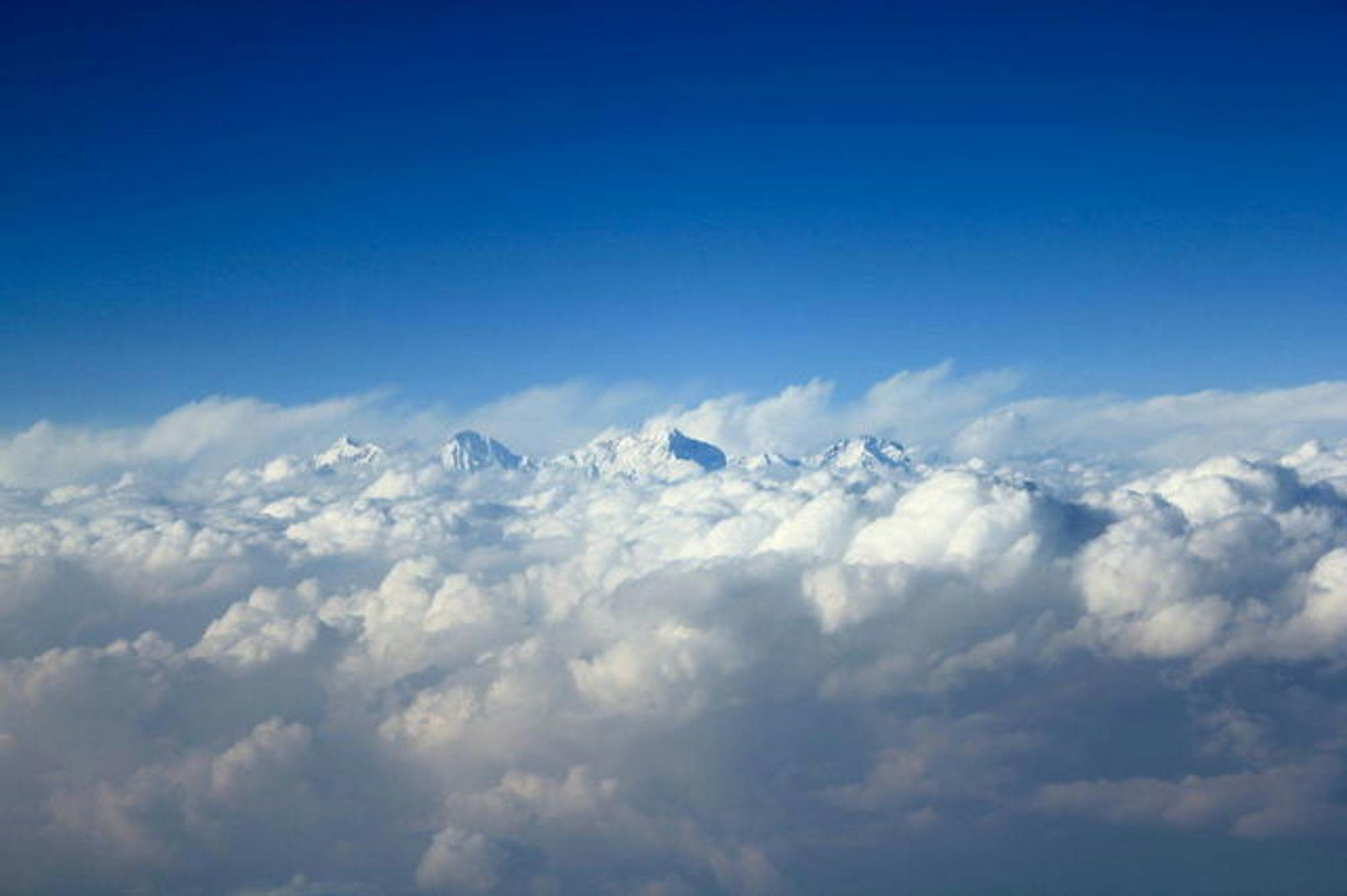 2011年3月、帰国時の飛行機から撮ったヒマラヤ